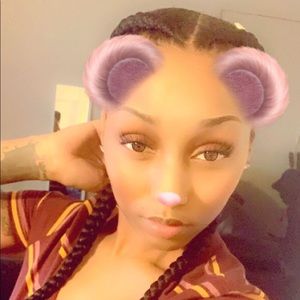 Meet your Posher, Simone